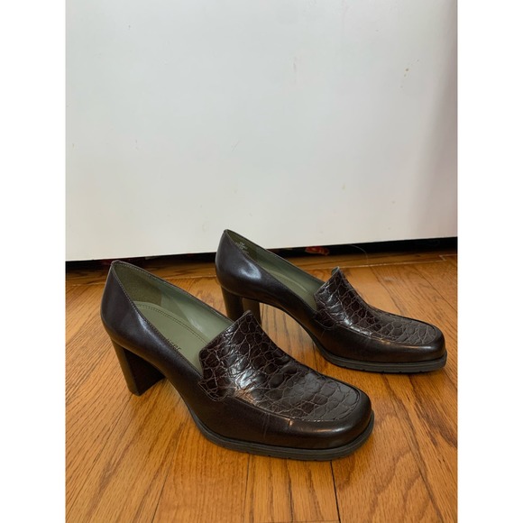 Naturalizer Leather Closed Toe Platform Heels Brown Size 7 - Picture 3 of 5